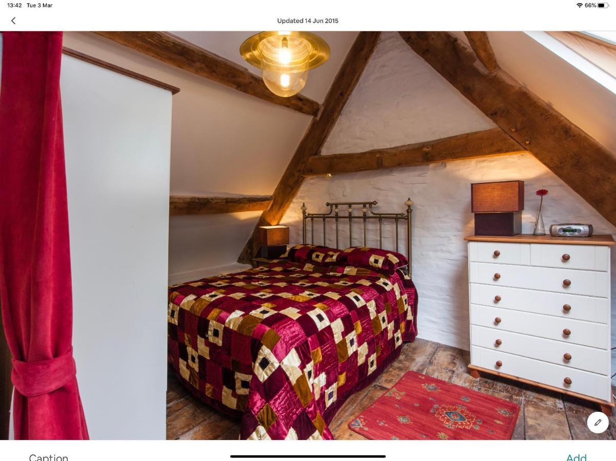 Ty Fferm Hen, Ancient Farmhouse, Coity Bach Talybont-on-Usk エクステリア 写真