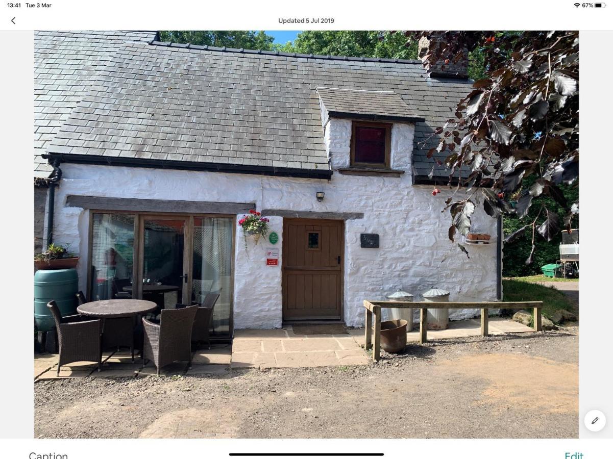 Ty Fferm Hen, Ancient Farmhouse, Coity Bach Talybont-on-Usk エクステリア 写真