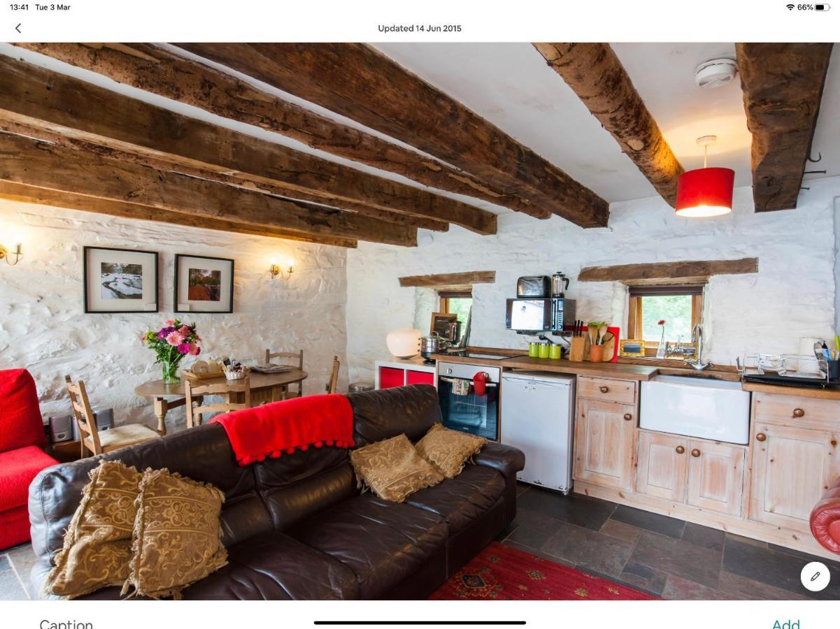 Ty Fferm Hen, Ancient Farmhouse, Coity Bach Talybont-on-Usk エクステリア 写真